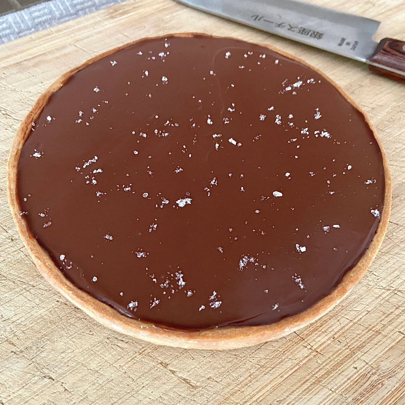 Salted caramel chocolate tart